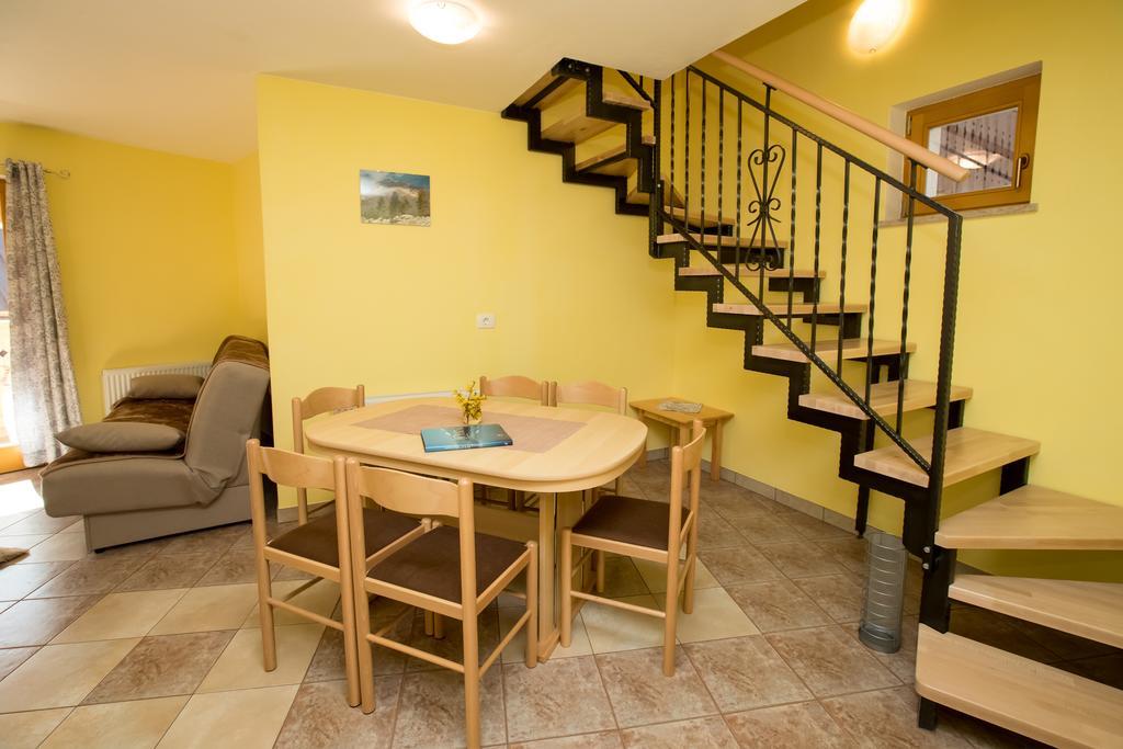 Farmhouse Pri Miklavu Bohinj Bagian luar foto
