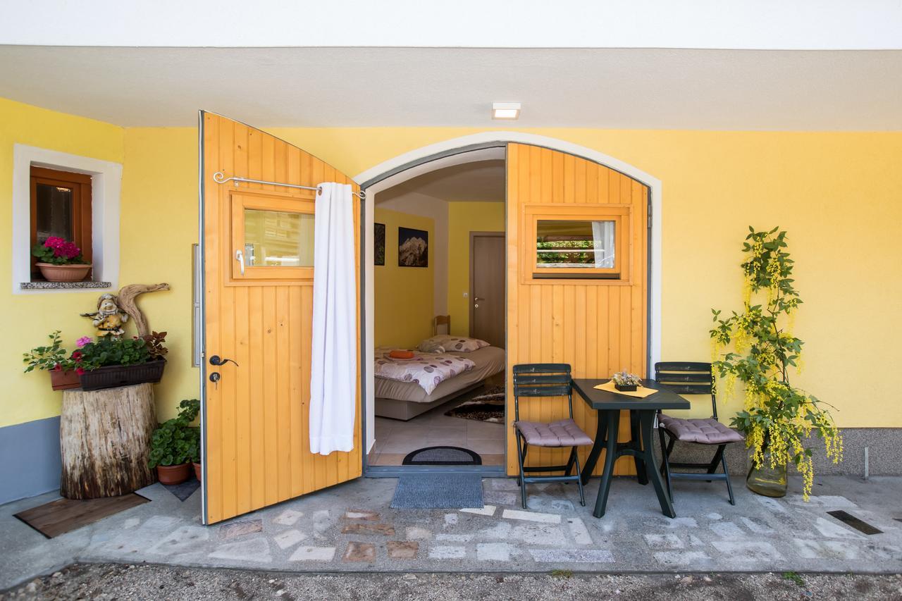 Farmhouse Pri Miklavu Bohinj Bagian luar foto